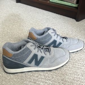 New Balance fashion walking shoes
